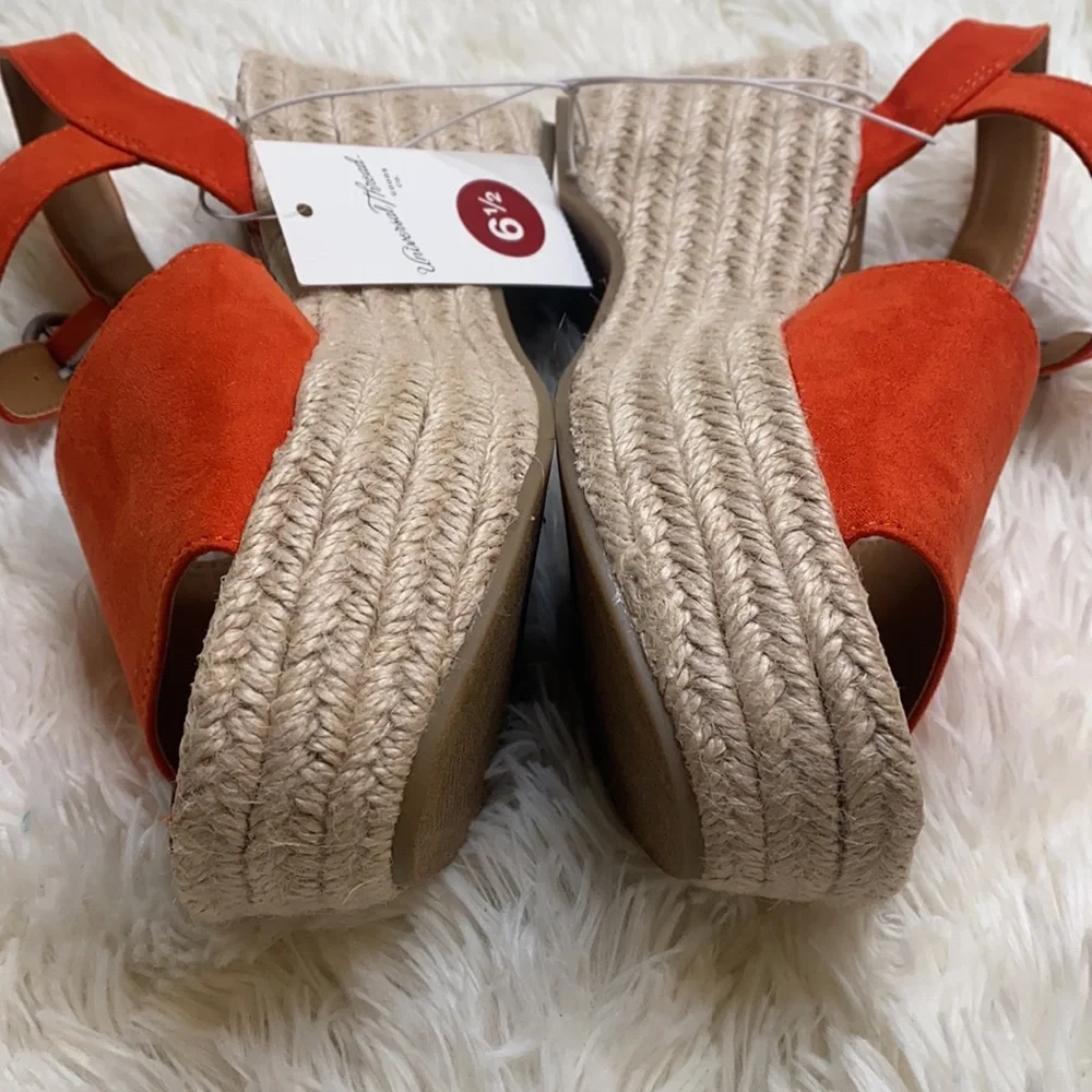 Universal Thread Orange Faux Suede Platform Espadrille Sandals Size 6.5